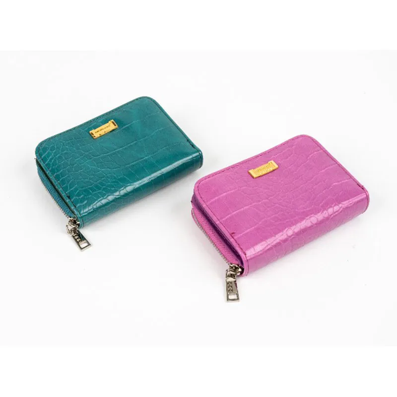 ¿Qué color de la billetera debo comprar para que las mujeres atraigan la riqueza?